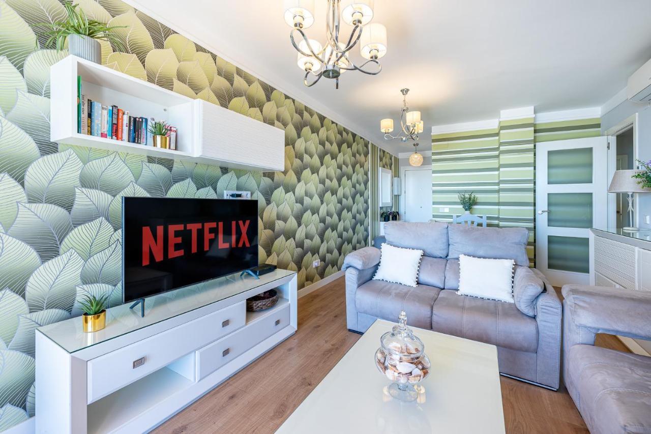 797 Holiday Rentals - Amplio Piso Con Terraza En Primera Linea De Playa 托雷莫利诺斯 外观 照片